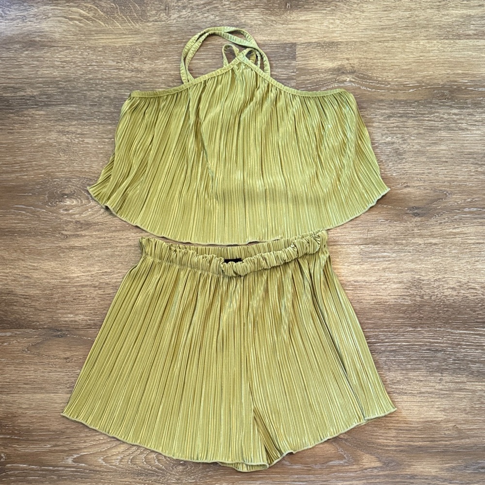 Pleated Halter Top and Shorts Set in Green